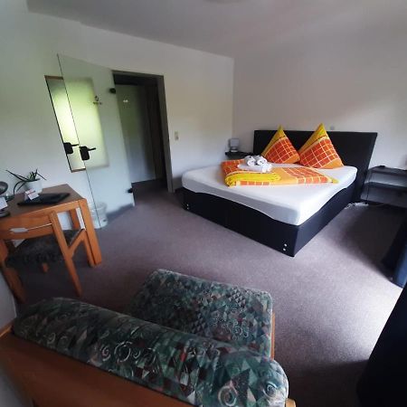 Landhotel Weisses Roess'L Adorf Екстериор снимка