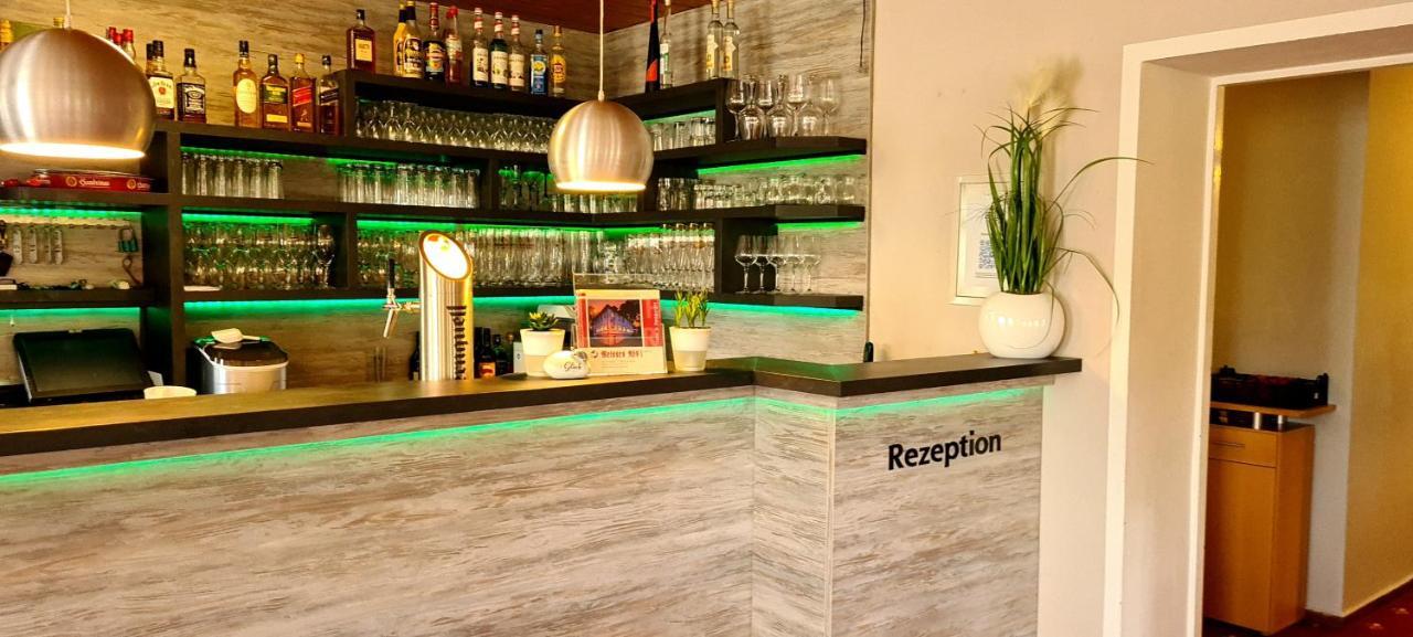 Landhotel Weisses Roess'L Adorf Екстериор снимка