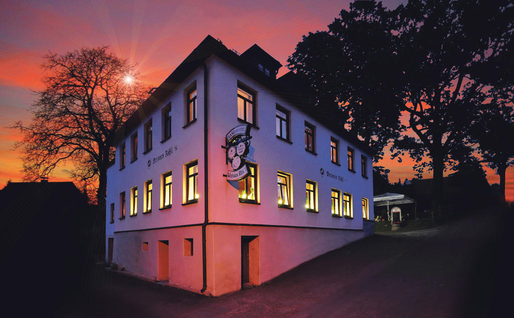 Landhotel Weisses Roess'L Adorf Екстериор снимка